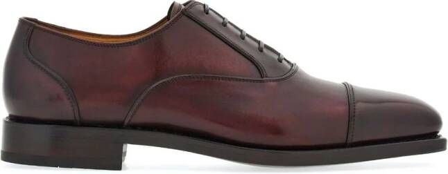 Ferragamo Oxford schoenen met vierkante neus Rood