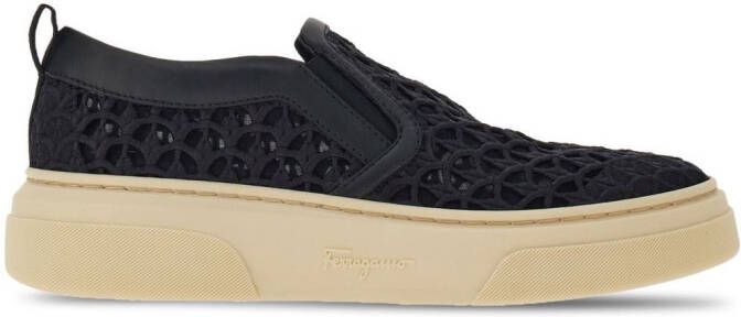 Ferragamo Sneakers met geborduurd logo Zwart