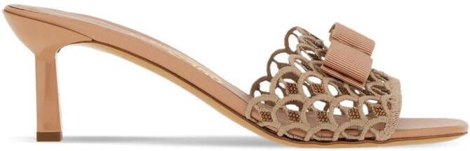 Ferragamo Vara sandalen met strik Beige