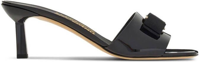 Ferragamo Vara sandalen met strik Zwart