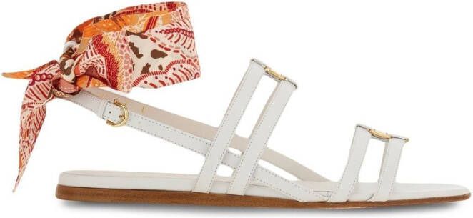 Ferragamo Vara sandalen met veters Wit
