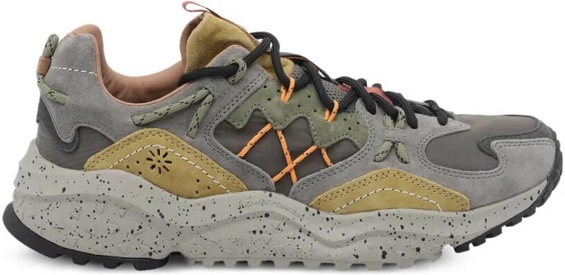 FLOWER MOUNTAIN Yamabushi sneakers met suède vlakken en spikkels Grijs