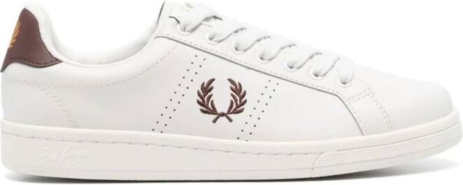 Fred Perry Leren sneakers met geborduurd logo Wit