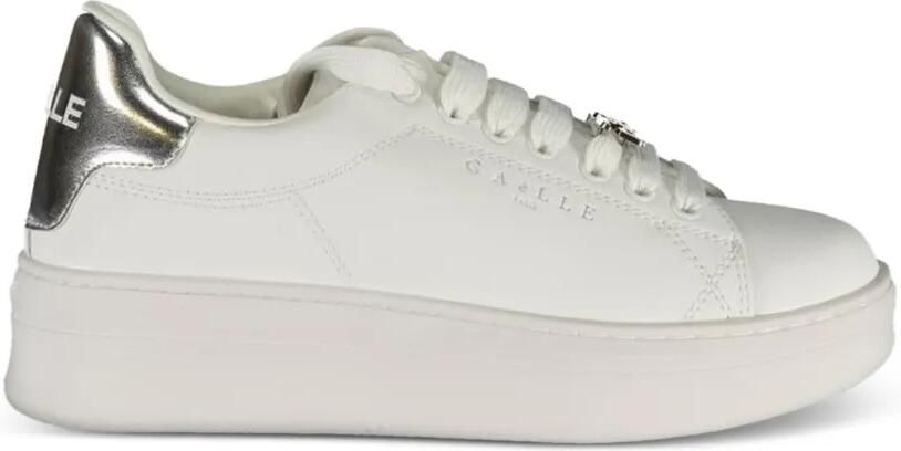 Gaëlle Paris Sneakers met logoplakkaat Wit
