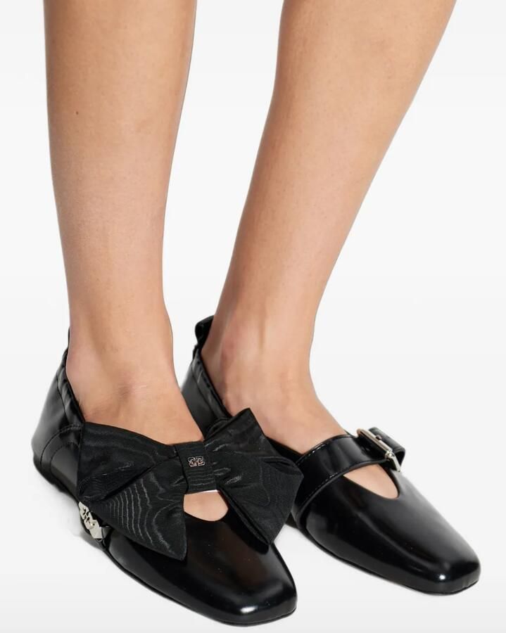 GANNI logo-plaque shoe bows (set of two) Zwart - Foto 2