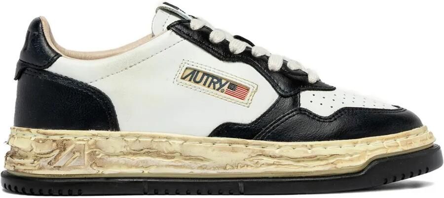 General Scale. x Autry Medalist Supervintage sneakers Zwart