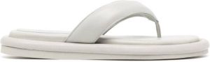 GIABORGHINI Leren teenslippers Grijs