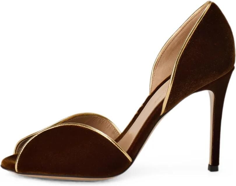 Gianvito Rossi Fluwelen pumps met open neus Bruin