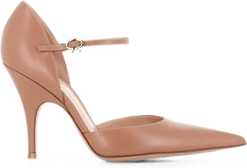 Gianvito Rossi Sofia D'orsay pumps met puntige neus en gesp Beige