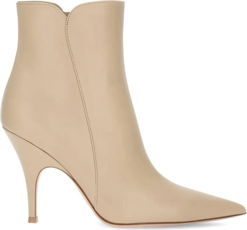 Gianvito Rossi Sofia enkellaarzen Beige