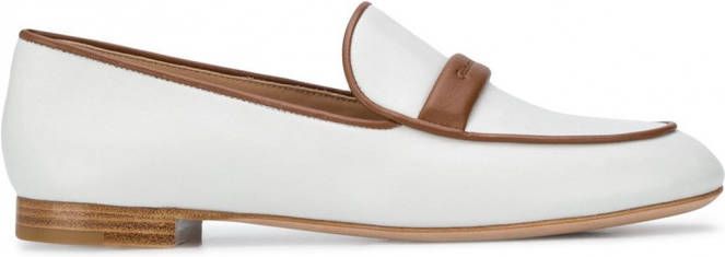 Dames Schoenen voor voor Platte schoenen voor Loafers en mocassins Gianvito Rossi Leer Loafers Met Geribbelde Zool in het Wit 
