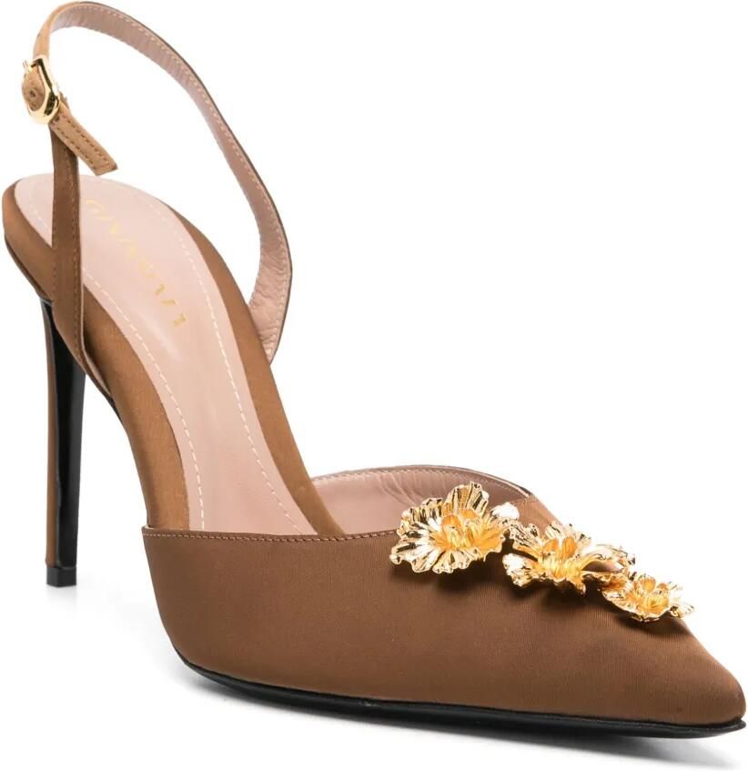GINISSIMA x Moogu 100 mm pumps met bloemenpatch en hak Bruin - Foto 3