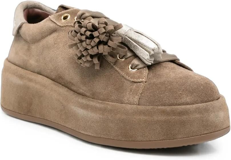 GIO+ 150 Olivia sneakers met plateauzool en kwastje Bruin