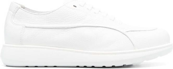 Giorgio Armani Leren sneakers Wit