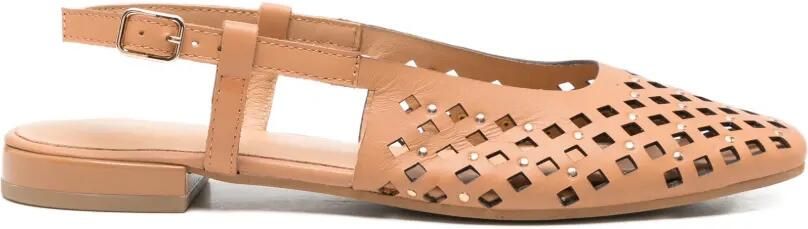 Gioseppo Kyaka uitgesneden pumps met studs Bruin