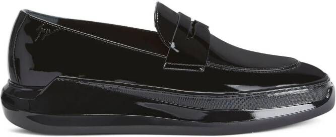 Giuseppe Zanotti Concrete lakleren loafers Zwart