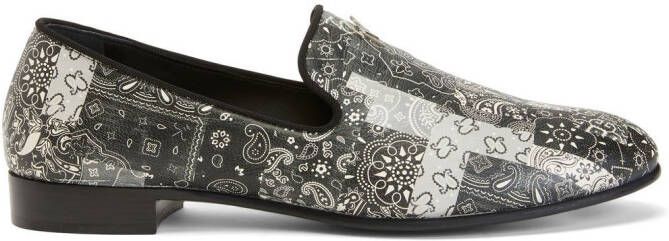 Giuseppe Zanotti Gipsy Lewis loafers met bandanaprint Zwart