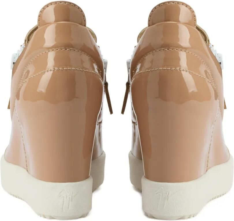 Giuseppe Zanotti Addy Wedge lakleren sneakers met sleehak Beige - Foto 3