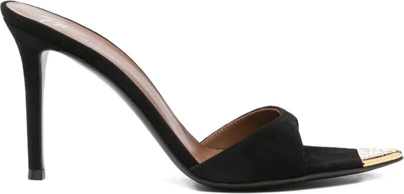 Giuseppe Zanotti Intriigo sandalen met puntige neus en verfraaid met kristallen Zwart