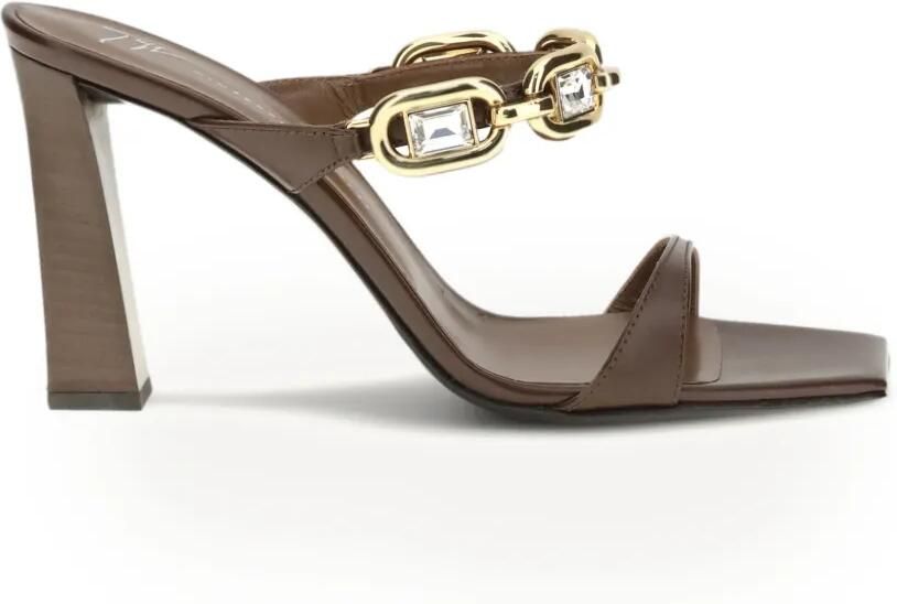 Giuseppe Zanotti Muse sandalen verfraaid met ketting Bruin