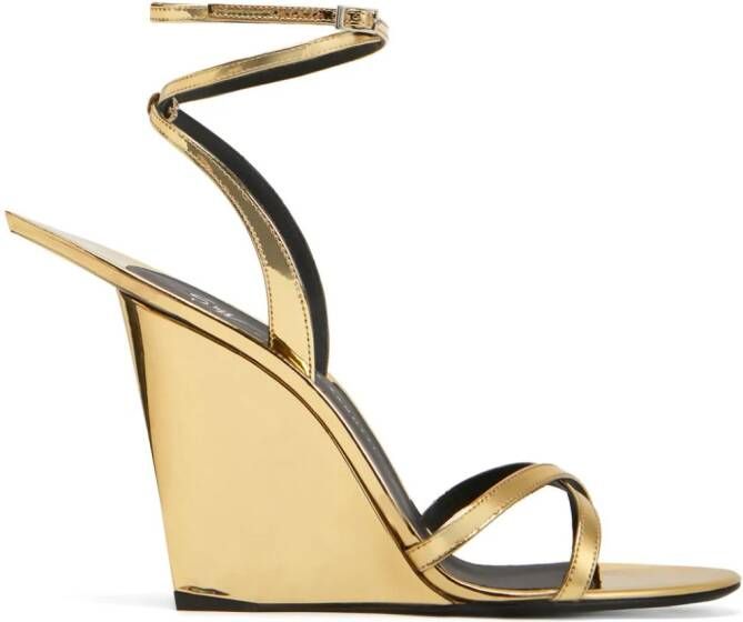 Giuseppe Zanotti Pris sandalen met sleehak Goud