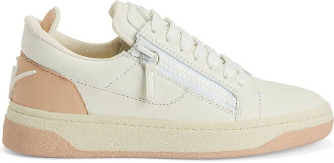 Giuseppe Zanotti Sneakers met geborduurd logo Beige