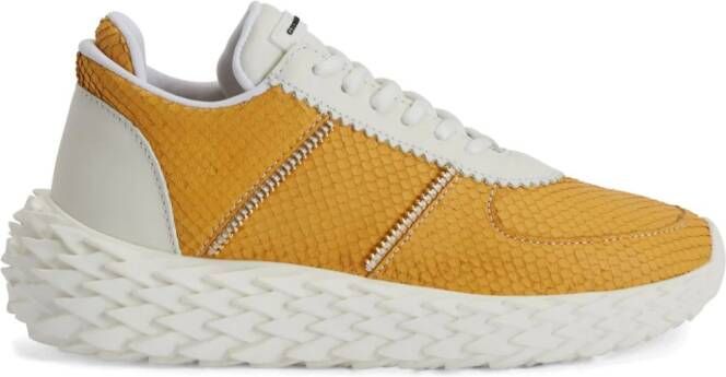 Giuseppe Zanotti Urchin sneakers met pythonprint Geel