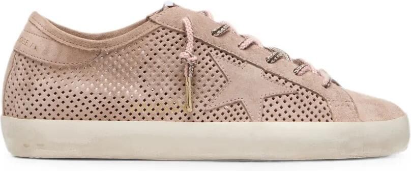 Golden Goose Super-Star LTD suède sneakers met geperforeerde details en ster Roze