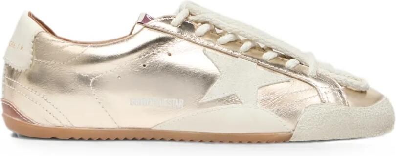 Golden Goose True Star sneakers van metallic leer met suède ster Goud
