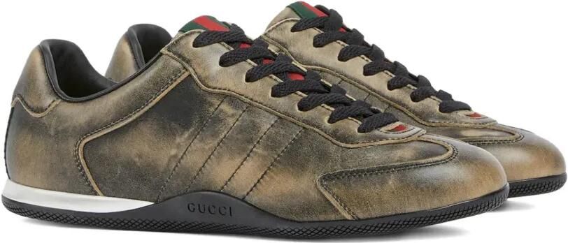 Gucci Gerafelde sneakers met Web-streep Bruin