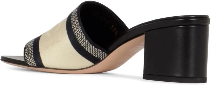 Gucci Sandalen met logoband Beige - Foto 2