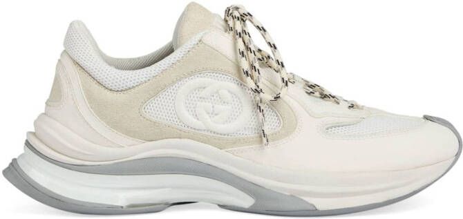 Gucci Sneakers met GG-logo Beige