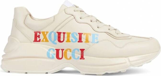 Gucci Sneakers met grafische print Beige