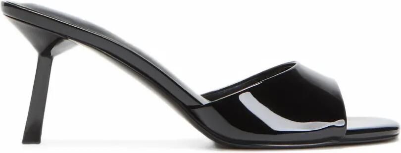 GUESS USA Carisse pointed open-toe heeled mule sandals Zwart