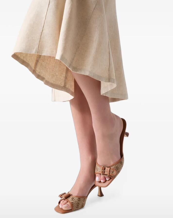 GUESS USA monogram-print buckle-detail sandals Bruin - Foto 2