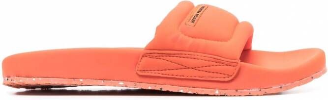 Heron Preston Slippers met logopatch Oranje