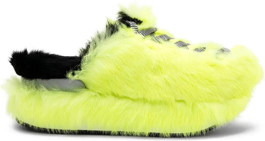 Hogan Slip-on sneakers met afwerking van bont Geel