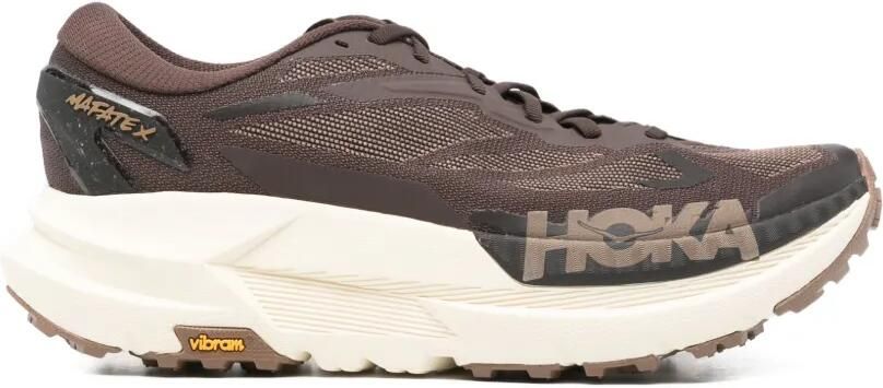 HOKA Mafate X sneakers met logo Bruin