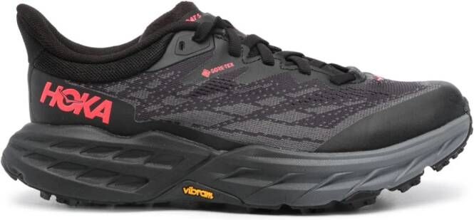 HOKA Speedgoat 5 low-top sneakers Zwart