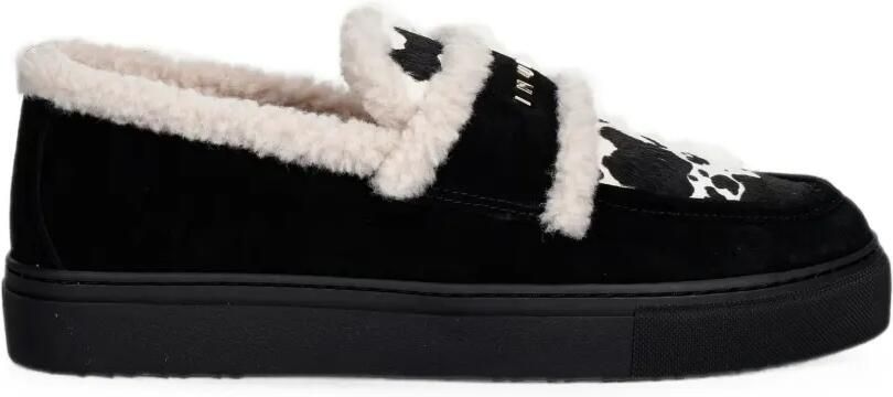 Inuikii Loafers met lammy afwerking en koeienprint Zwart