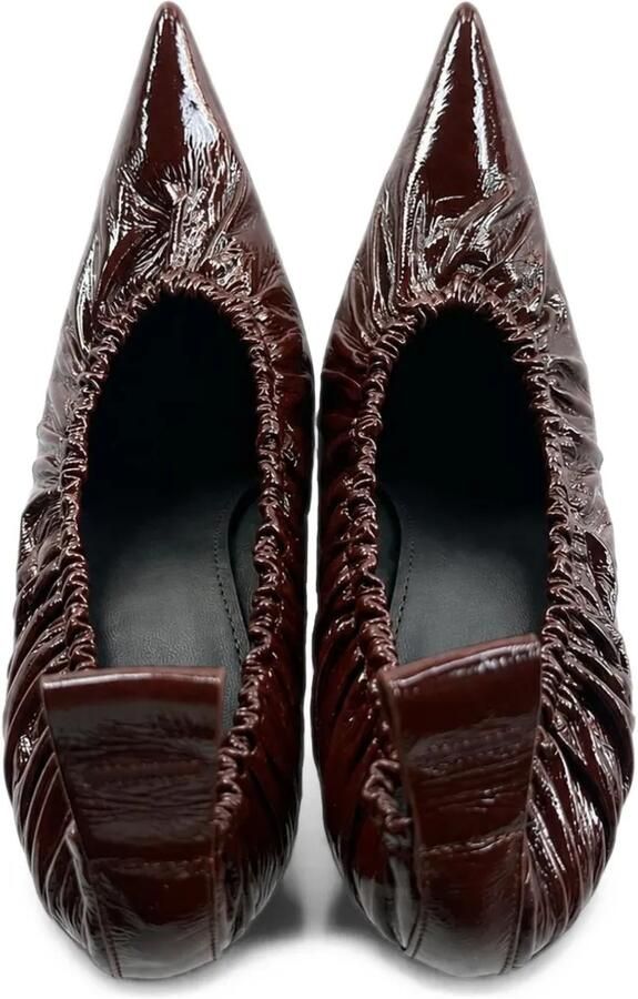 IRO Fronce ruched patent-leather pumps Bruin - Foto 3