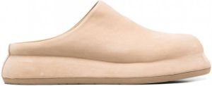 Jacquemus Bricciola suède muiltjes Beige