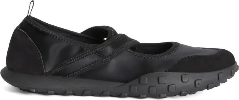 Jil Sander Moon sneaker-ballerina's met gekruiste bandjes Zwart