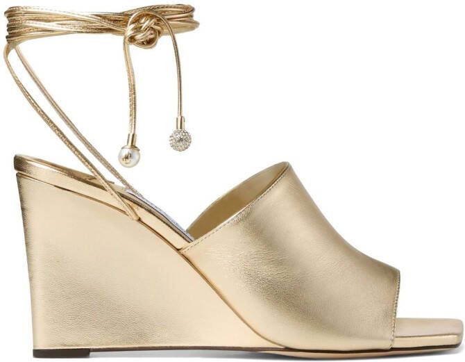 Jimmy Choo Sandalen met sleehak Goud