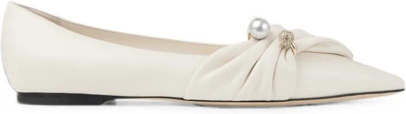 Jimmy Choo Rafi ballerina's verfraaid met parels Beige