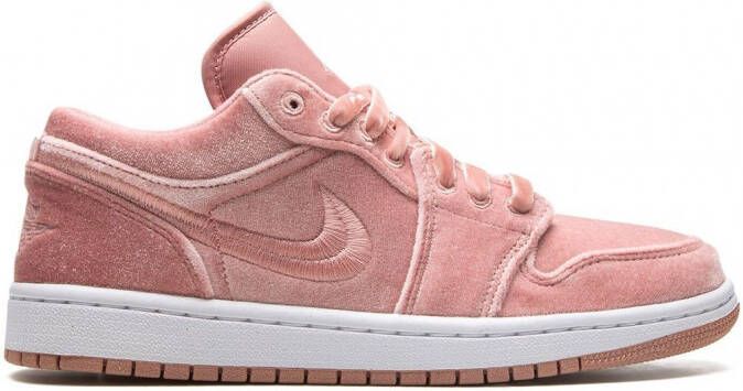 Jordan "Air 1 Low SE Pink Velvet" Roze