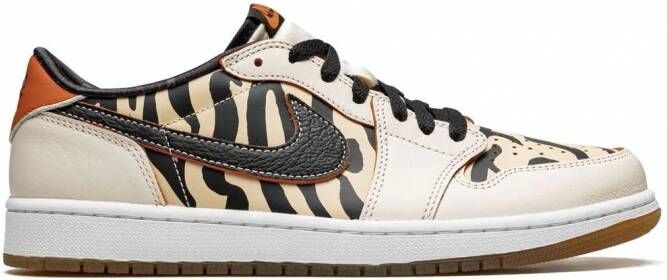 Jordan Air 1 Low 'Year of the Tiger' sneakers Beige