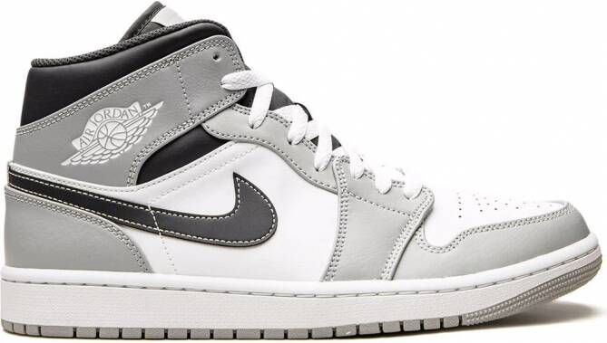 Jordan "Air 1 Mid Light Smoke Grey 2.0 sneakers" Grijs