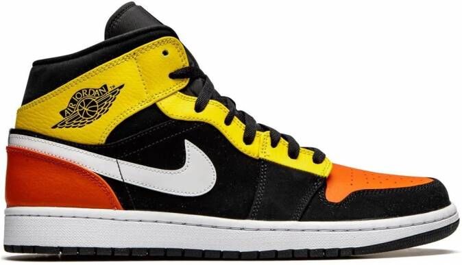 Jordan "Air 1 Mid SE Amarillo Orange sneakers" Zwart