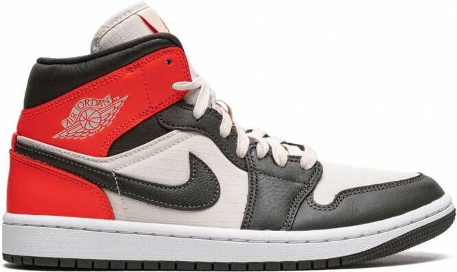 Jordan Air 1 Mid SE sneakers Zwart